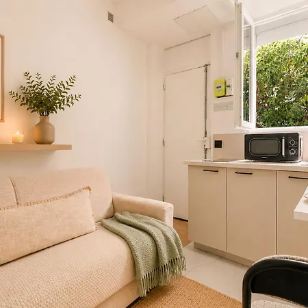 Apartment Elegant Au Coeur Du 11eme *